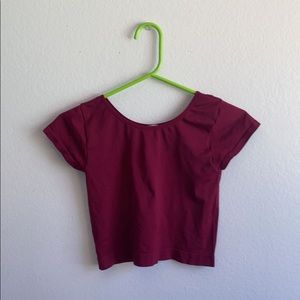 maroon cropped tee